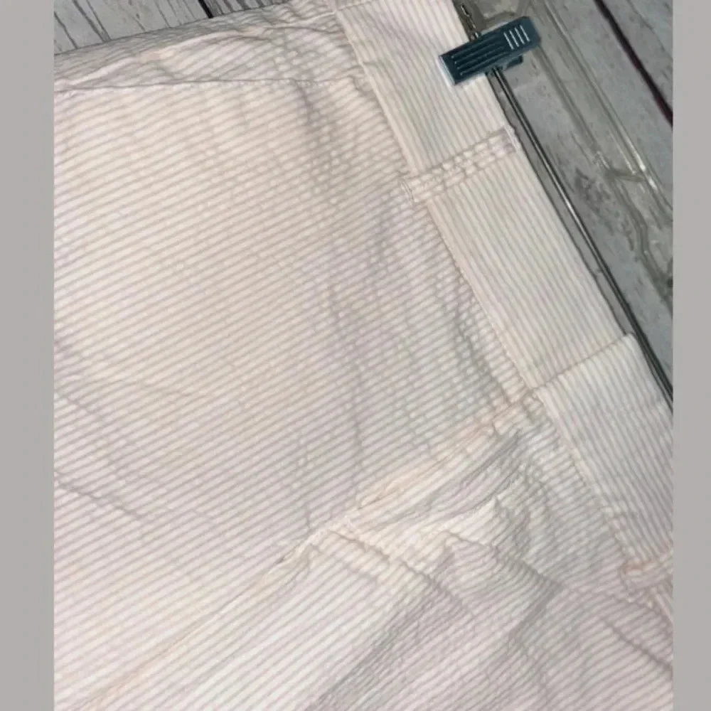 J Crew pinstriped women’s bermuda shorts style F1236 flat front size 6 - Picture 2 of 6